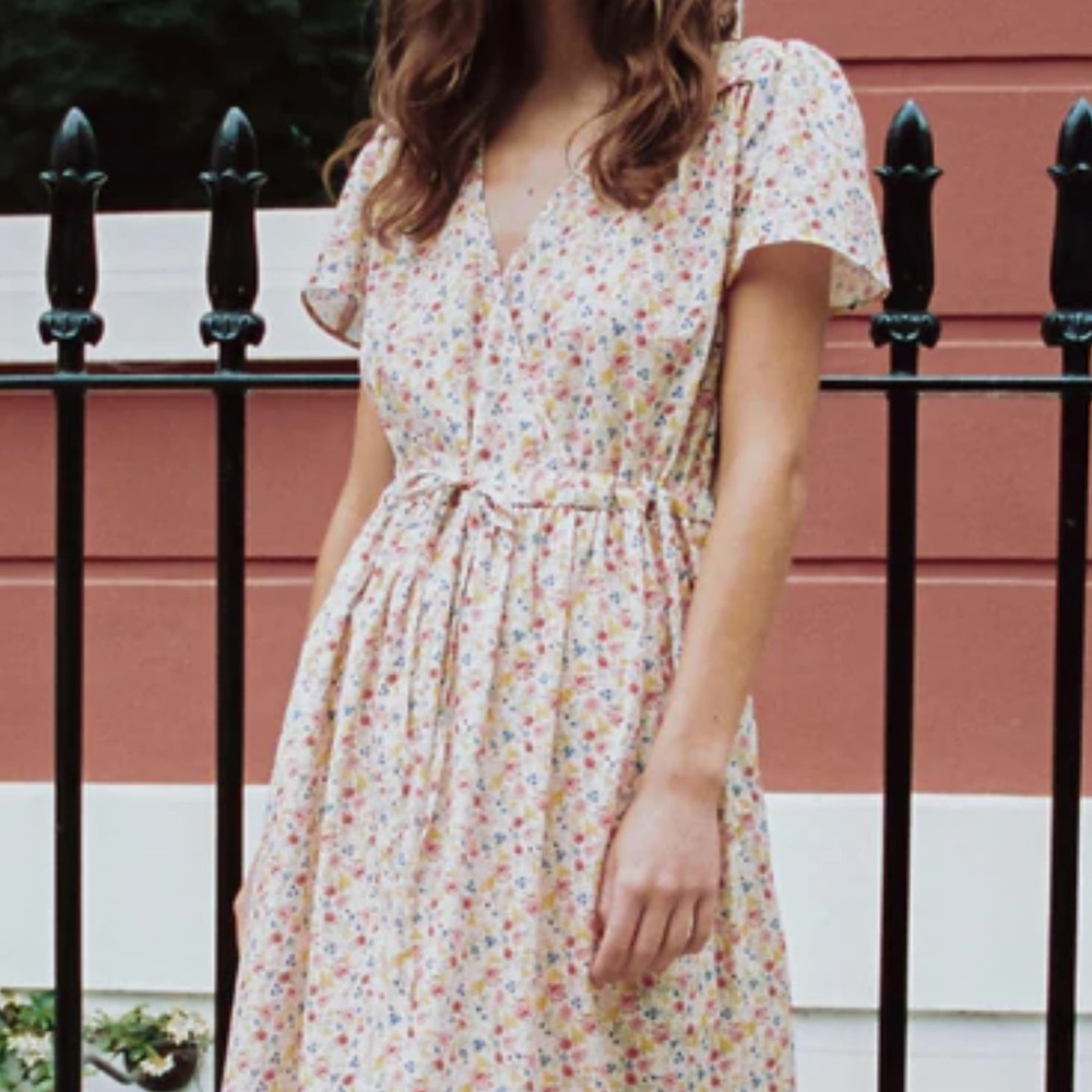 Christy Dawn Dawn Dress in Honey Blossom (with pockets) size medium
